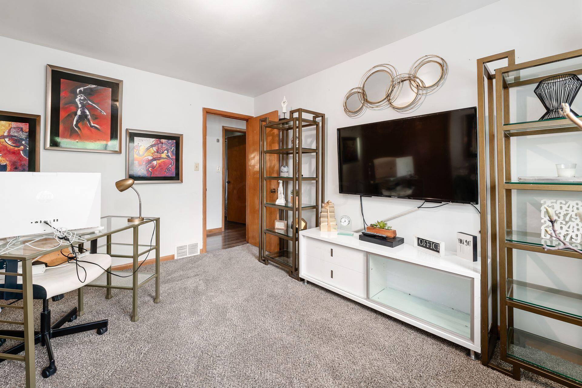 1426 South James Road Columbus, OH 43227 - Photo 26 of 40 030_96b_W 1426 S James Rd-079