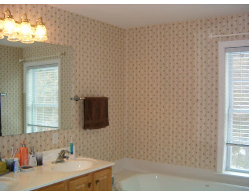 46 Harkness Road Pelham, MA 01002 - Photo 14 of 17