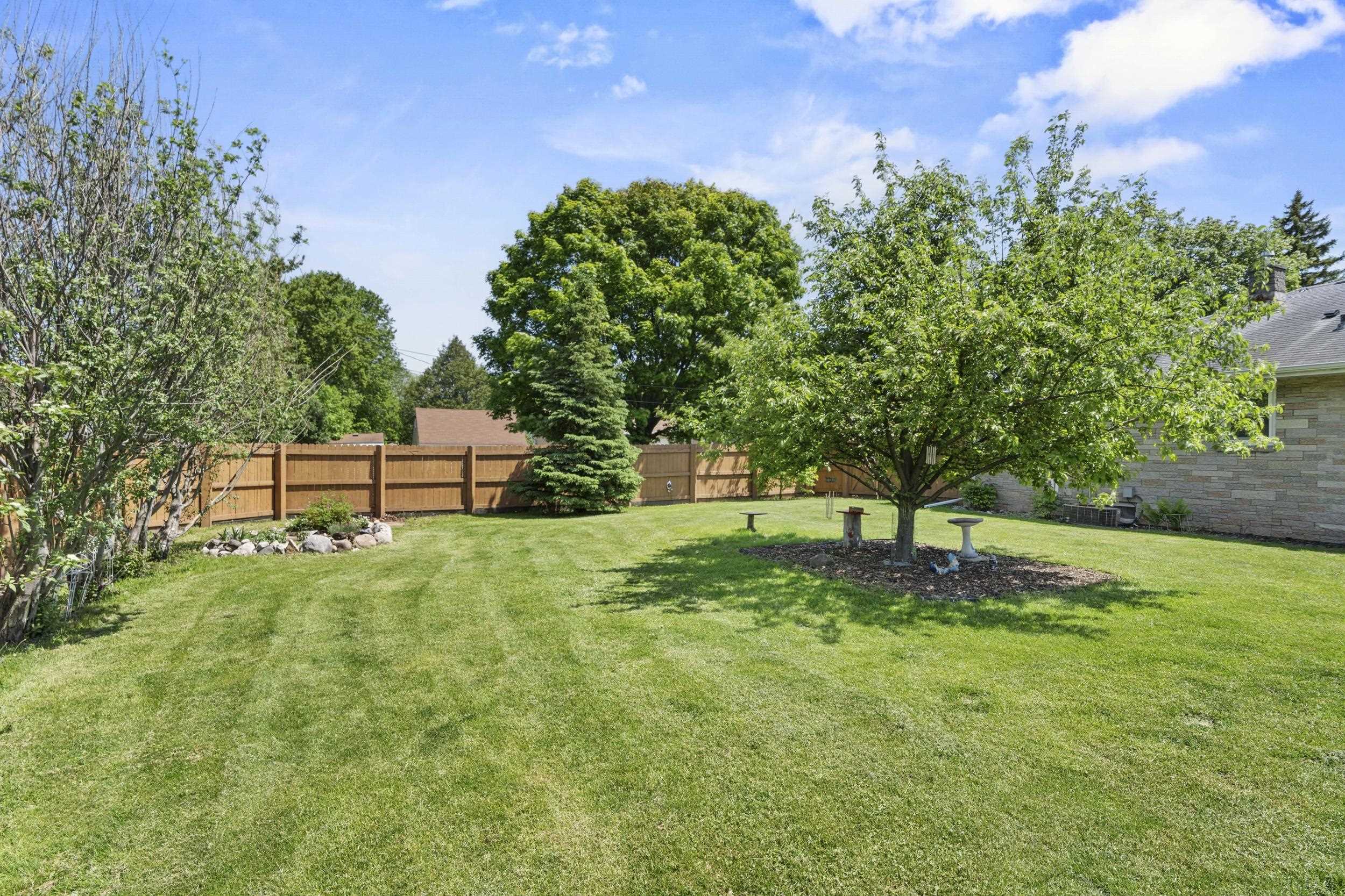 618 East Harding Drive Appleton, WI 54915 - Photo 30 of 33