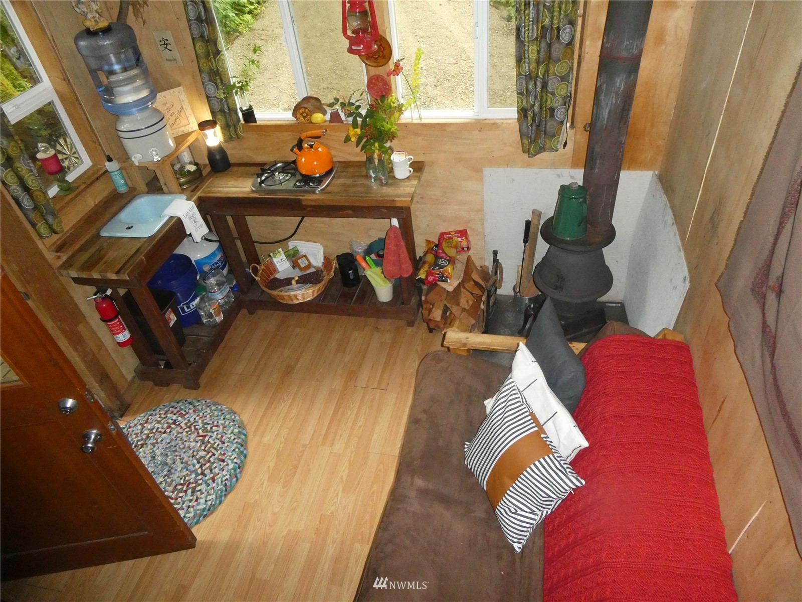 0 Wits End Road Gold Bar, WA 98251 - Photo 6 of 30 a bed room with a bed and a couch