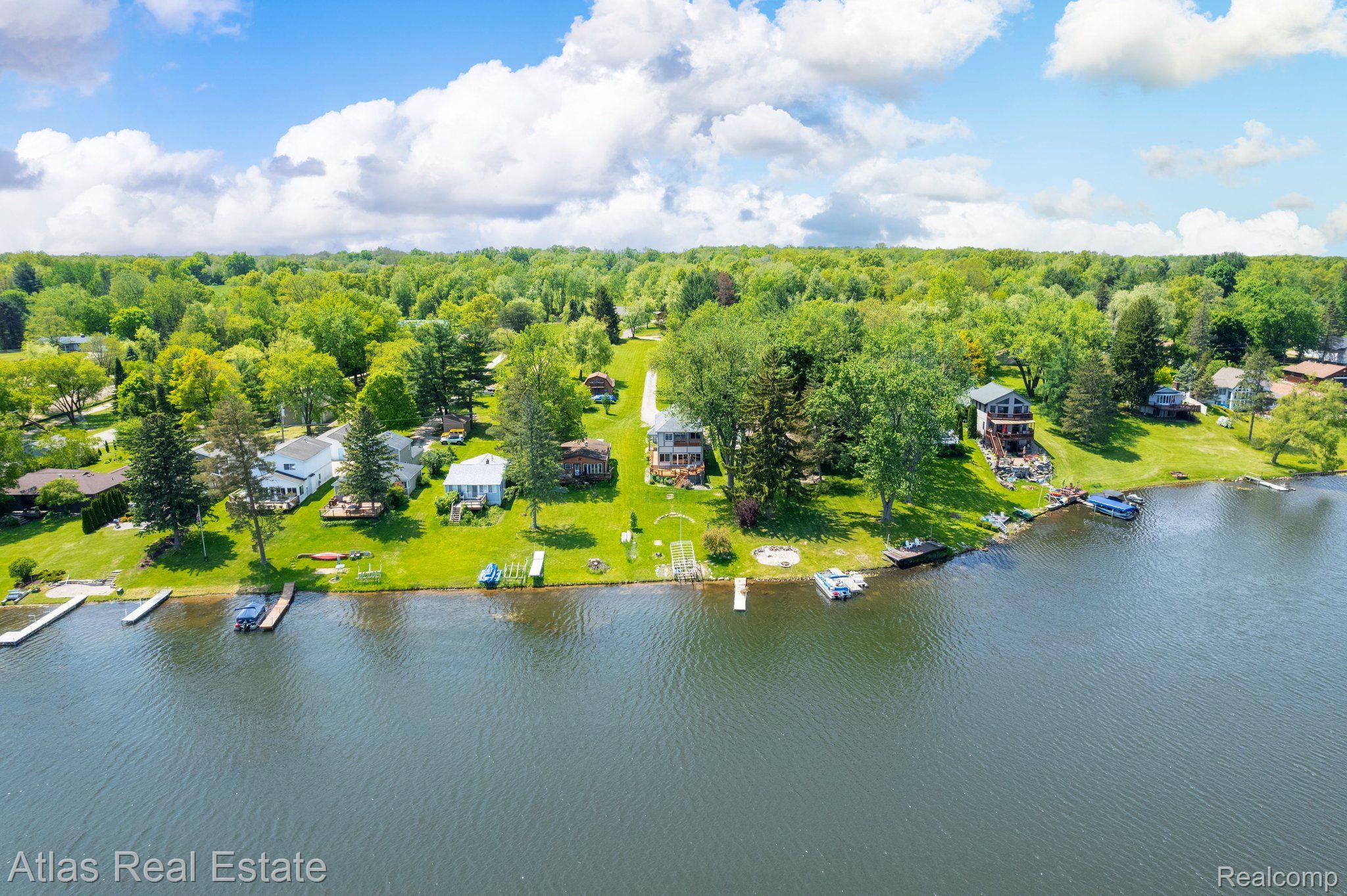 6230 Bullard Road Fenton, MI 48430 - Photo 16 of 63 Gallery Image 16