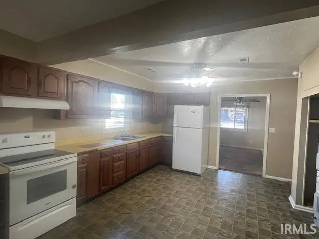 $1,095 | 2023 Herbert Avenue, Evansville, IN 47714