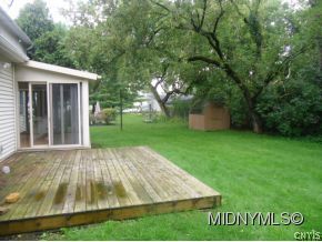 107 Harrogate Road New Hartford, NY 13413 - Photo 17 of 24 Gallery Image 17