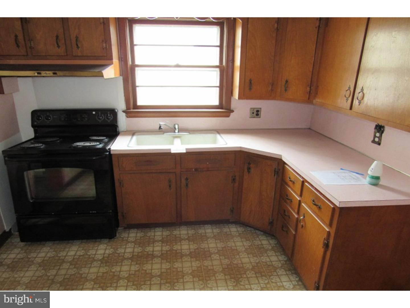 334 Blue Bell Road Williamstown, NJ 08094 - Photo 8 of 18