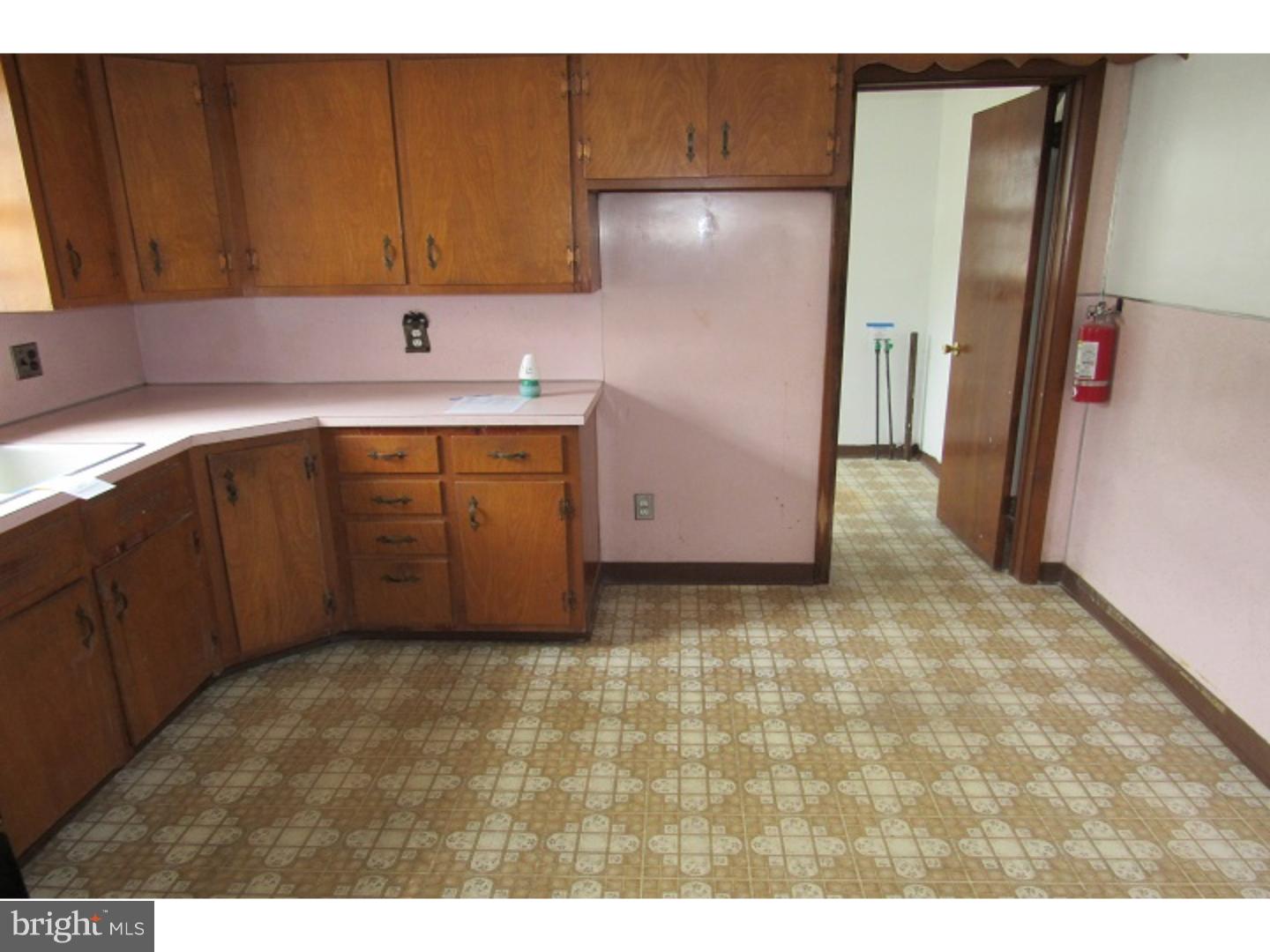 334 Blue Bell Road Williamstown, NJ 08094 - Photo 9 of 18