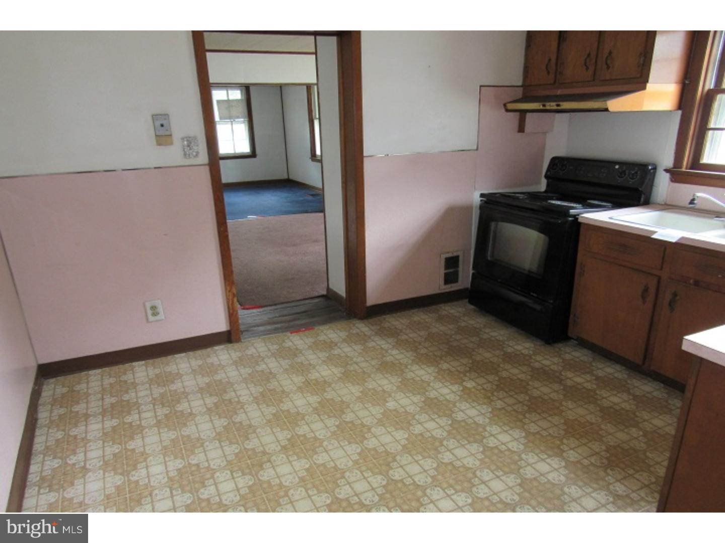 334 Blue Bell Road Williamstown, NJ 08094 - Photo 10 of 18