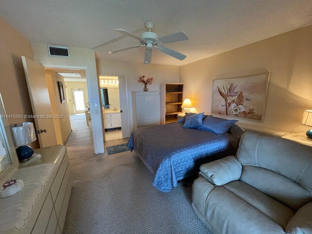 4026 Wolverton East, Unit B Boca Raton, FL 33434 - Photo 16 of 19 Gallery Image 16