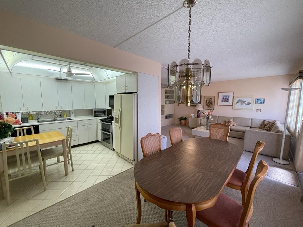 4026 Wolverton East, Unit B Boca Raton, FL 33434 - Photo 2 of 19 Gallery Image 2