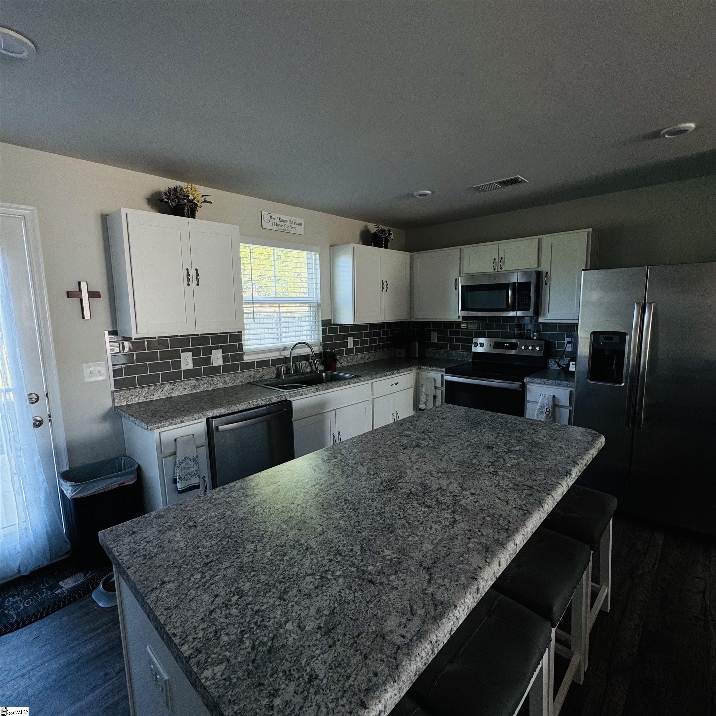 446 Hobson Way Lyman, SC 29365 - Photo 4 of 12