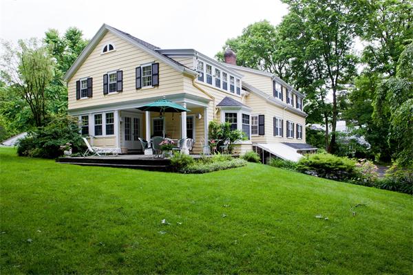170 Windsor Road Newton, MA 02468 - Photo 8 of 8