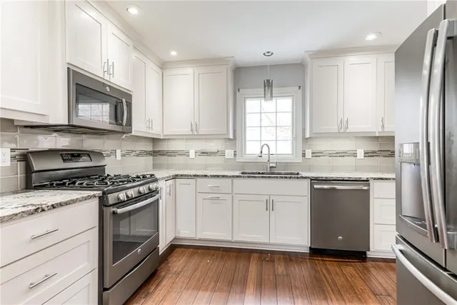 $385,000 | 7812 Caenen Street, Lenexa, KS 66216