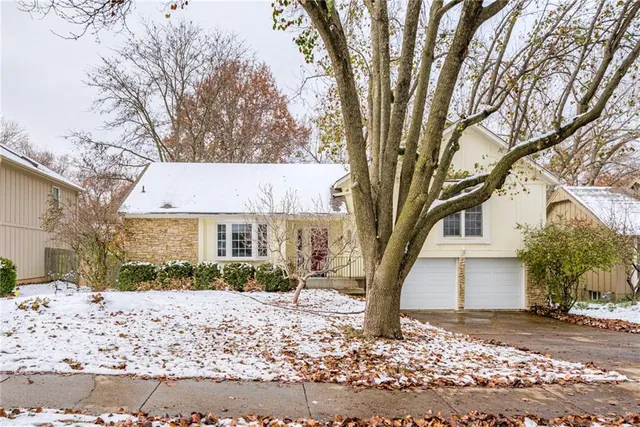 $385,000 | 7812 Caenen Street, Lenexa, KS 66216