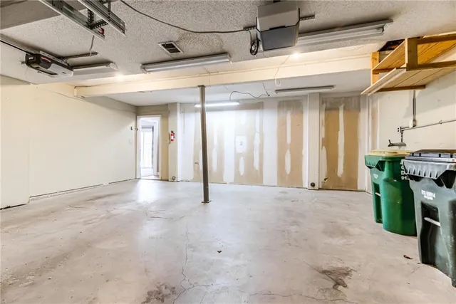 $385,000 | 7812 Caenen Street, Lenexa, KS 66216