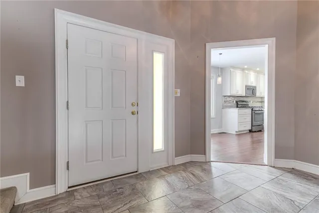 $385,000 | 7812 Caenen Street, Lenexa, KS 66216