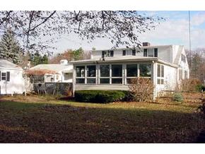 3 Longmeadow Road Dover, NH 03820 - Photo 2 of 5