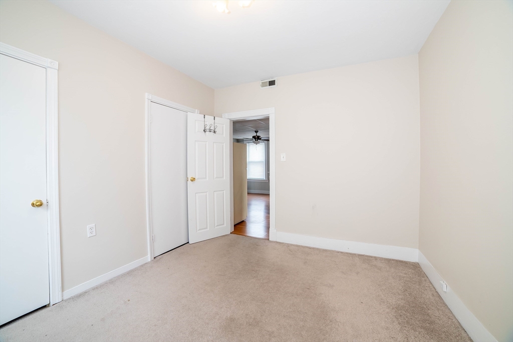 18 Gage Street, Unit 1 Worcester, MA 01605 - Photo 12 of 16