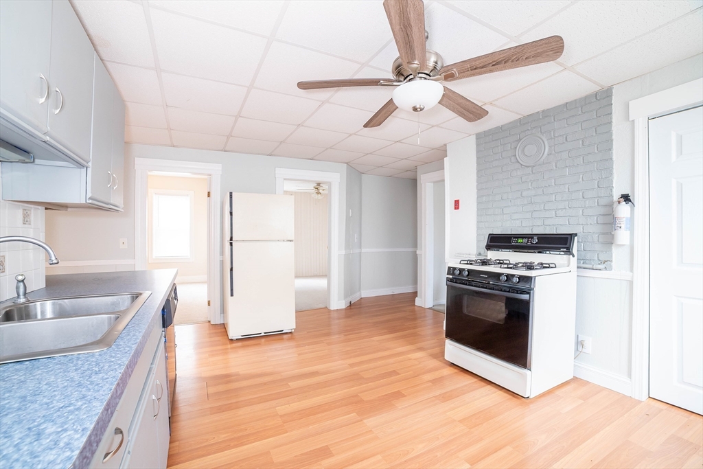 18 Gage Street, Unit 1 Worcester, MA 01605 - Photo 6 of 16