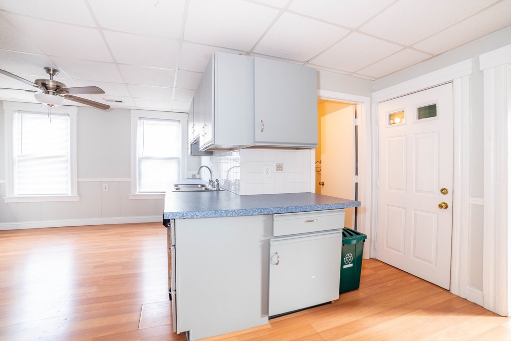 18 Gage Street, Unit 1 Worcester, MA 01605 - Photo 9 of 16