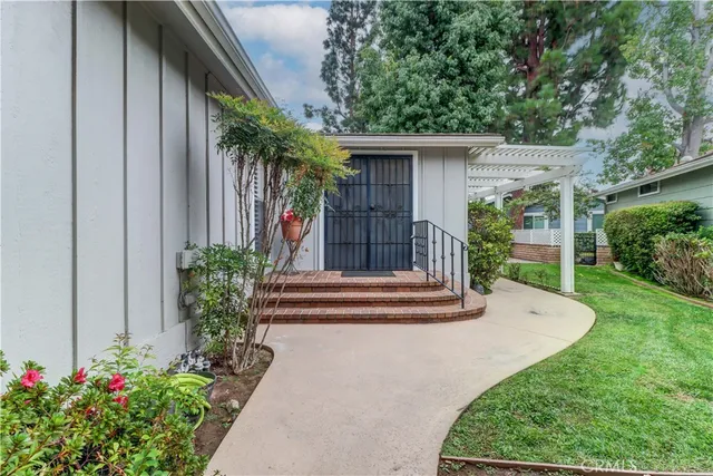 $439,700 | 2509 View Lake, Santa Ana, CA 92705