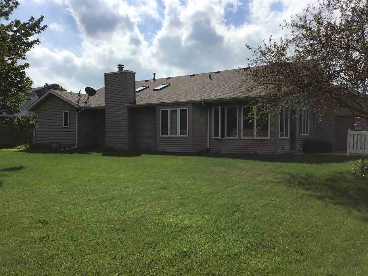 1052 Ingram Road Rockford, IL 61108 - Photo 12 of 15 Gallery Image 12