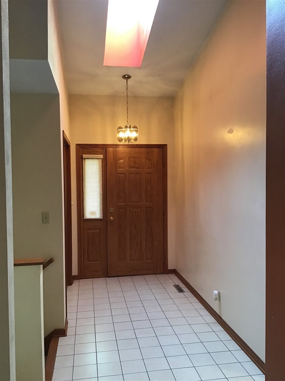 1052 Ingram Road Rockford, IL 61108 - Photo 2 of 15 Gallery Image 2