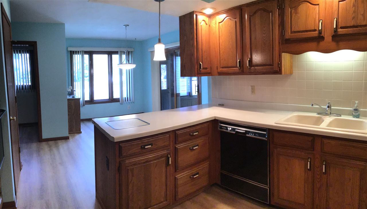 1052 Ingram Road Rockford, IL 61108 - Photo 6 of 15 Gallery Image 6