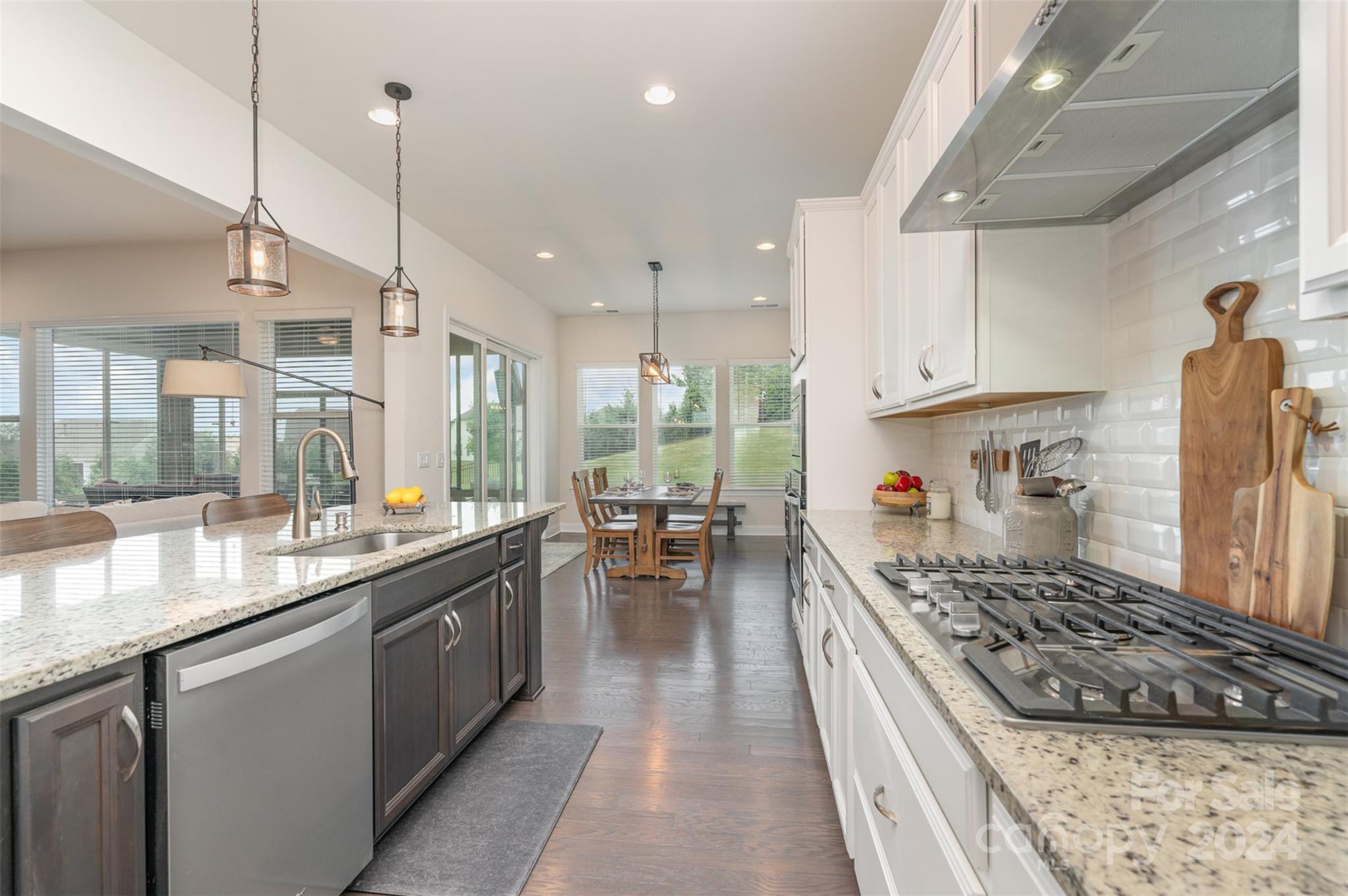16841 Harbor View Road Charlotte, NC 28278 - Photo 14 of 46 Gallery Image 14