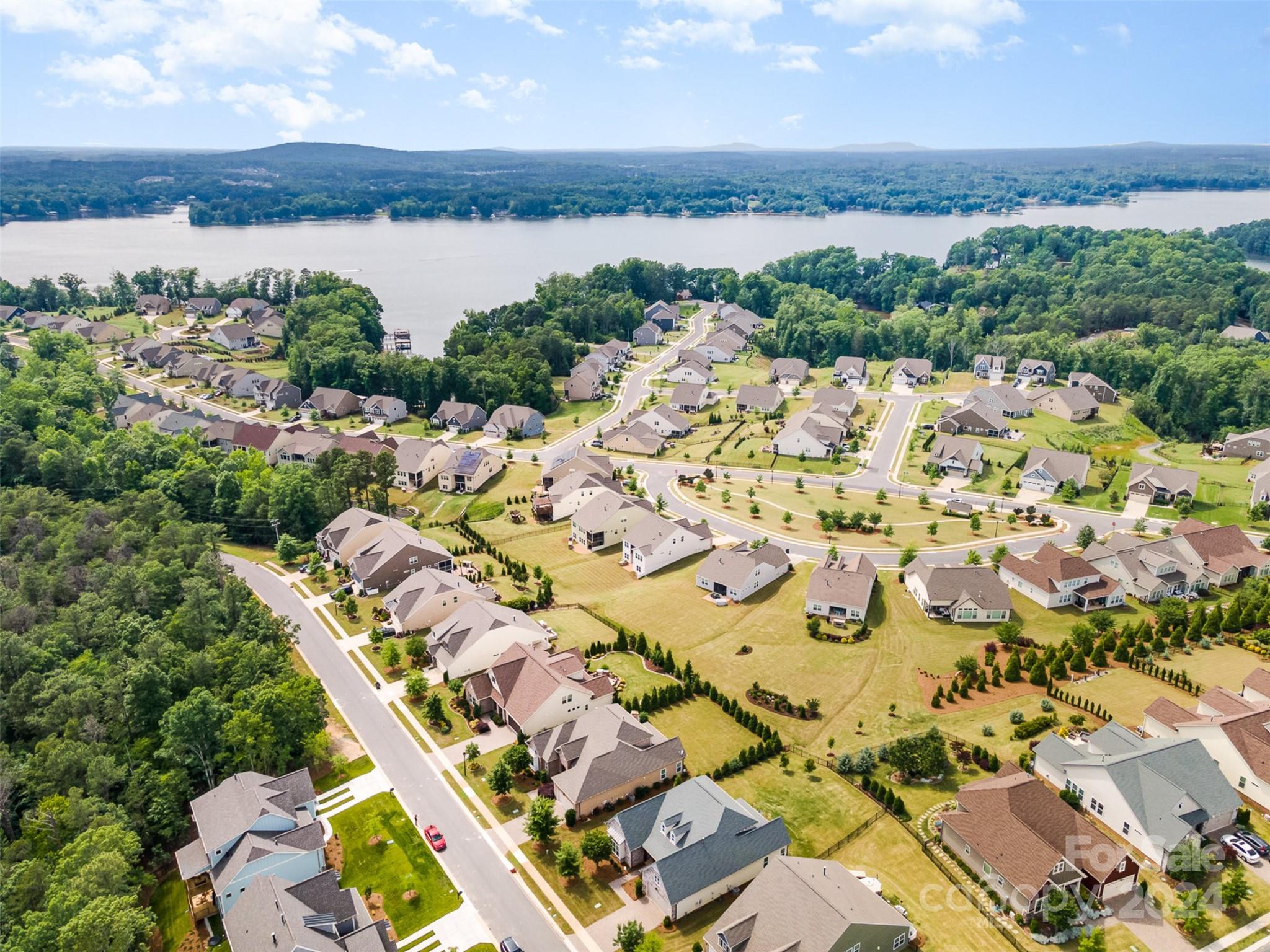 16841 Harbor View Road Charlotte, NC 28278 - Photo 40 of 46 Gallery Image 40