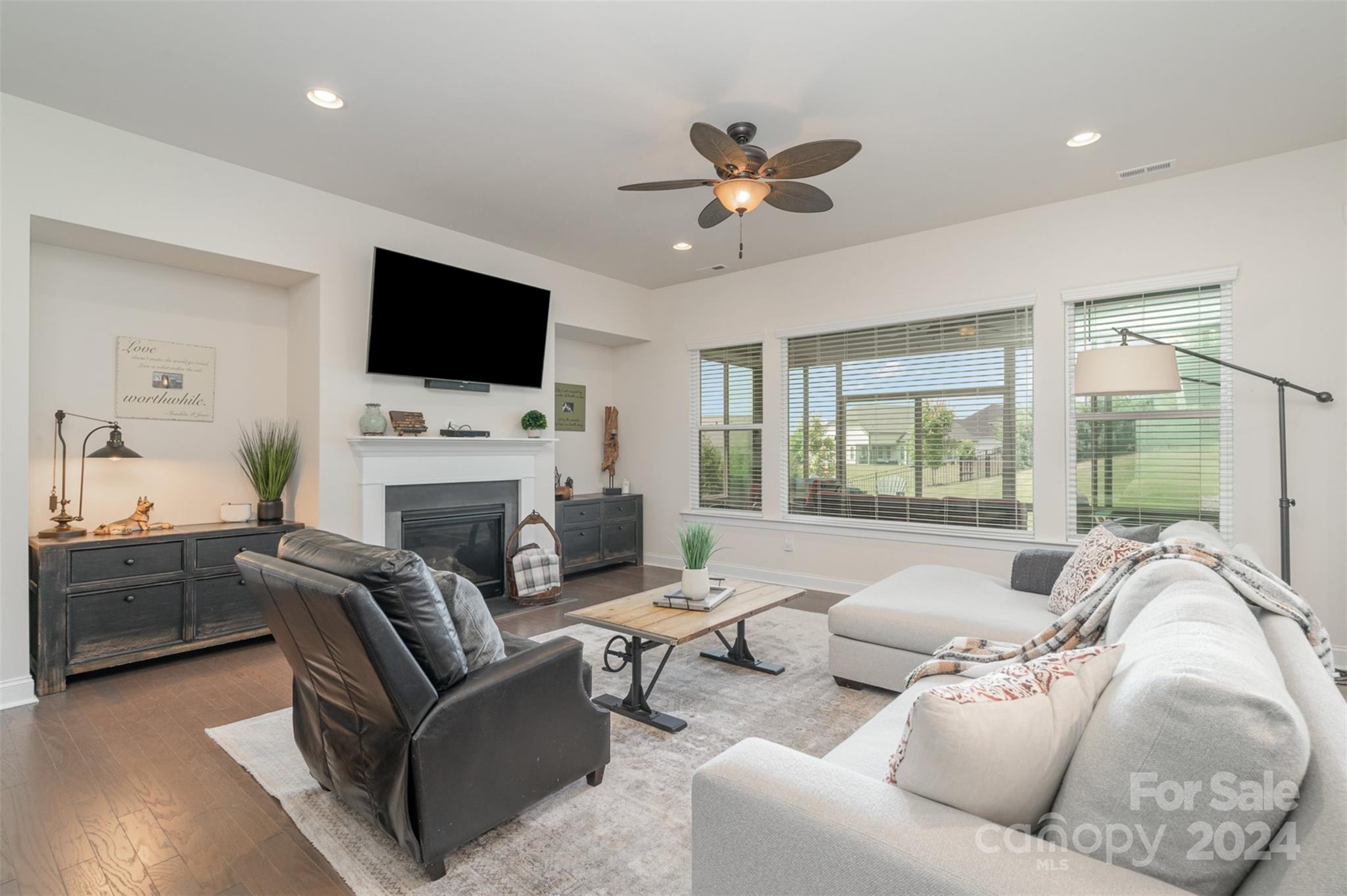 16841 Harbor View Road Charlotte, NC 28278 - Photo 8 of 46 Gallery Image 8