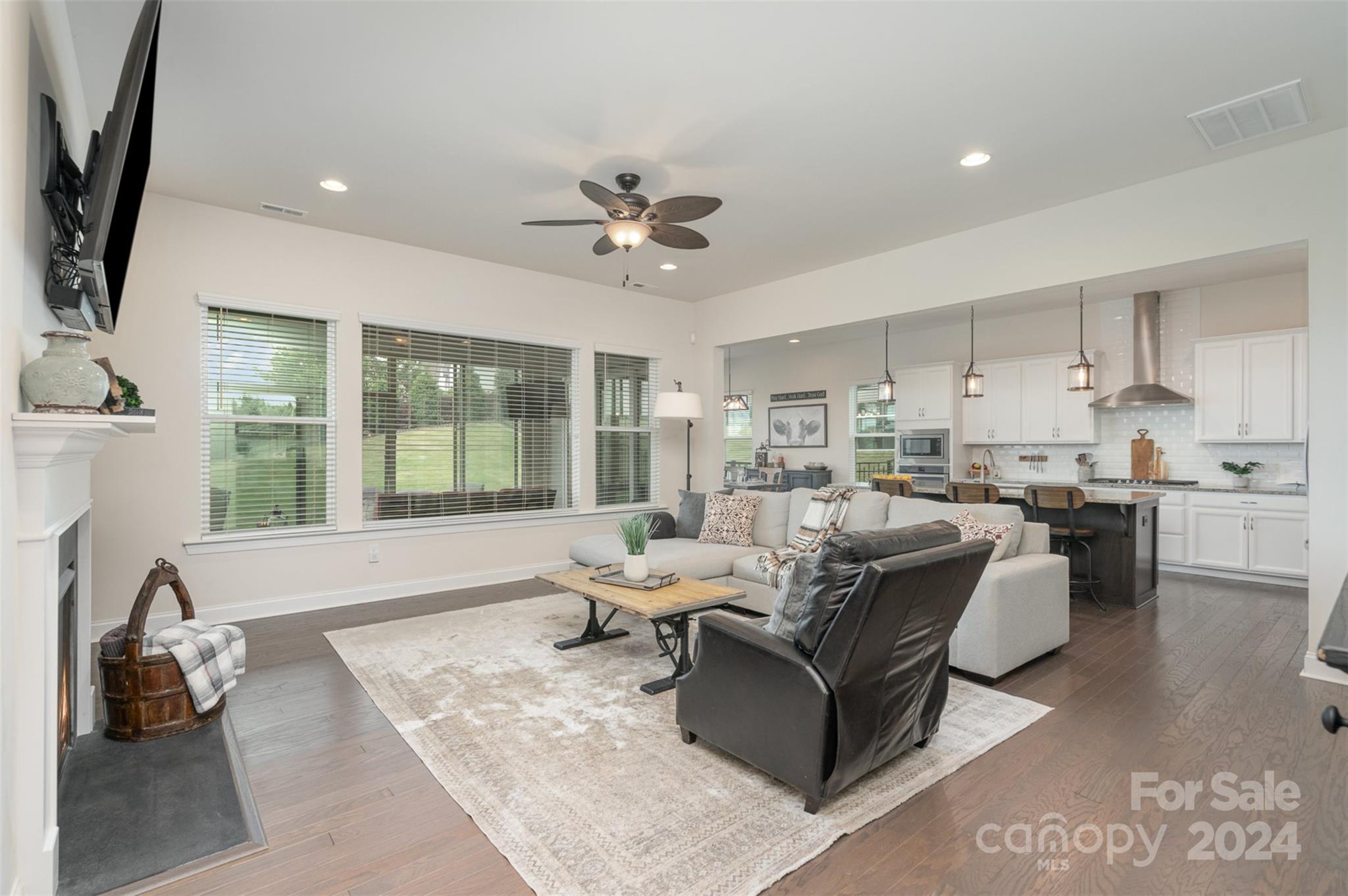16841 Harbor View Road Charlotte, NC 28278 - Photo 9 of 46 Gallery Image 9