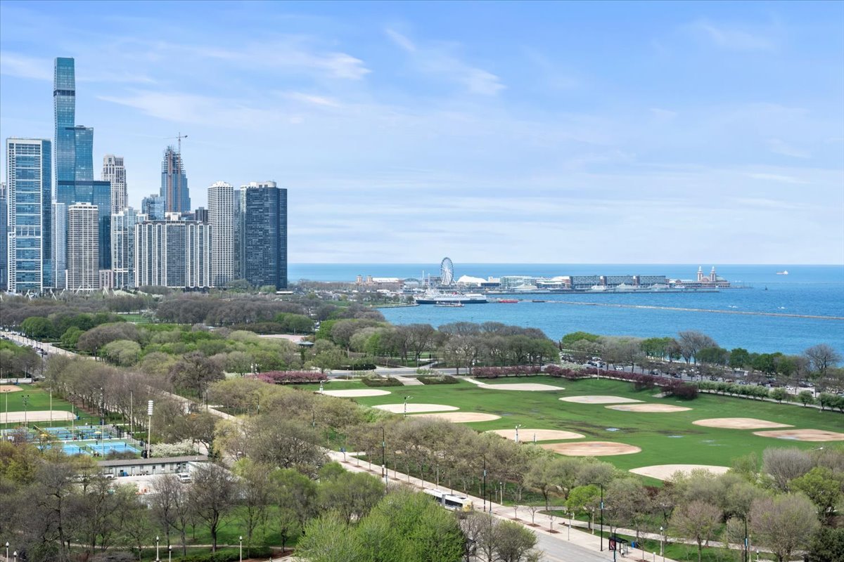 1201 South Prairie Avenue, Unit 1703 Chicago, IL 60605 - Photo 16 of 28