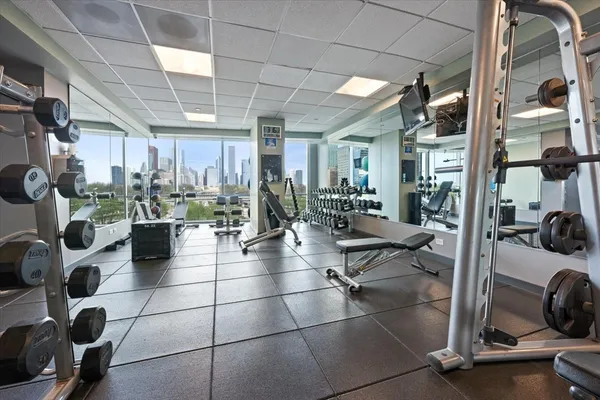 $1,050,000 | 1201 South Prairie Avenue, Unit 1703, Chicago, IL 60605