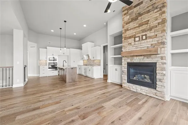 $612,000 | 18508 Mohawk Lane, Overland Park, KS 66085