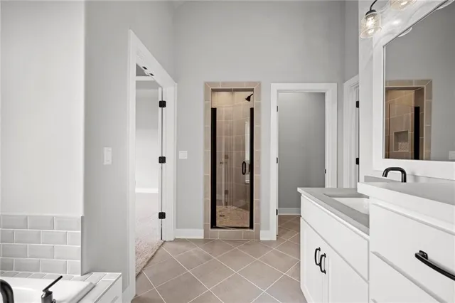 $612,000 | 18508 Mohawk Lane, Overland Park, KS 66085