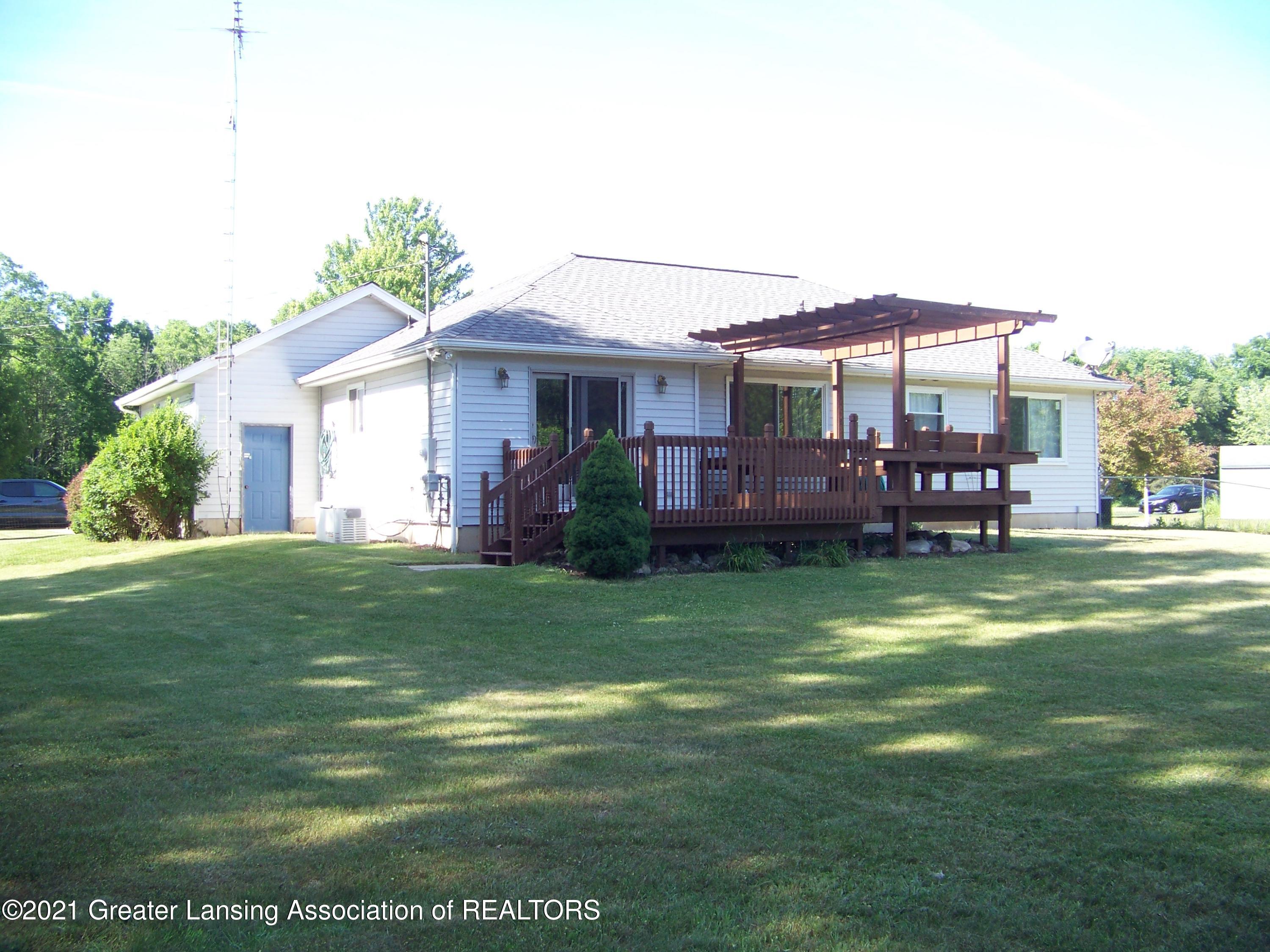7275 McCain Road Parma, MI 49269 - Photo 3 of 21 3 Ext Rear