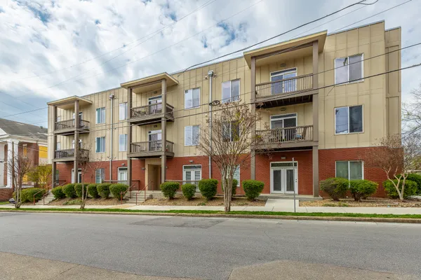 $290,000 | 863 Flynn Street, Unit 204, Chattanooga, TN 37403
