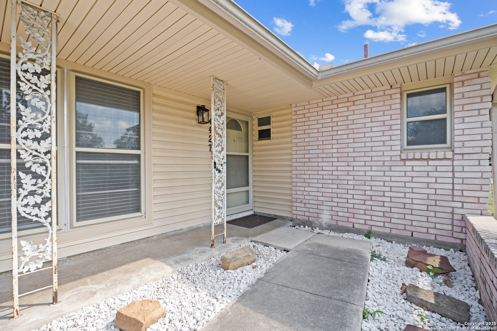 4427 First View Drive San Antonio, TX 78217 - Photo 4 of 26 a front view of a house