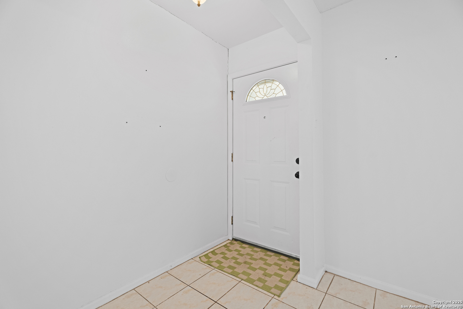 4427 First View Drive San Antonio, TX 78217 - Photo 5 of 26 a view of an empty room