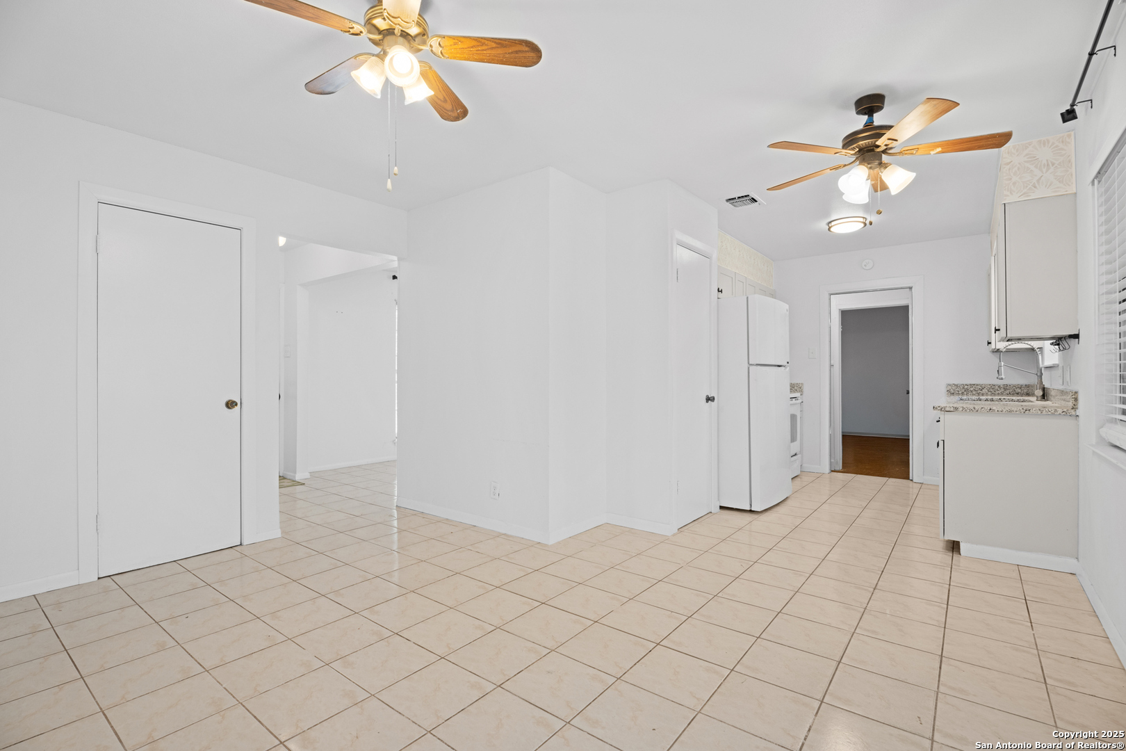 4427 First View Drive San Antonio, TX 78217 - Photo 10 of 26 a view of an empty room and window