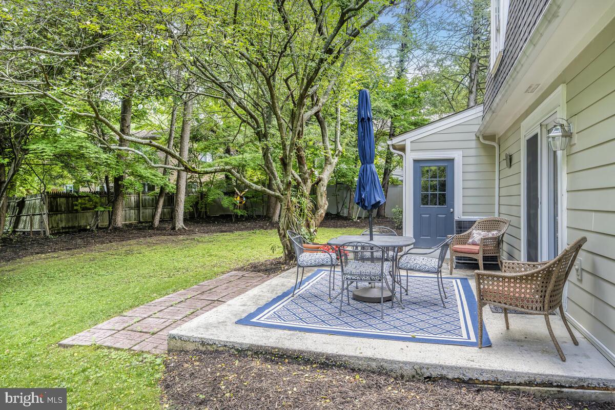 5410 Waneta Road Bethesda, MD 20816 - Photo 17 of 41 Beautiful views of trees