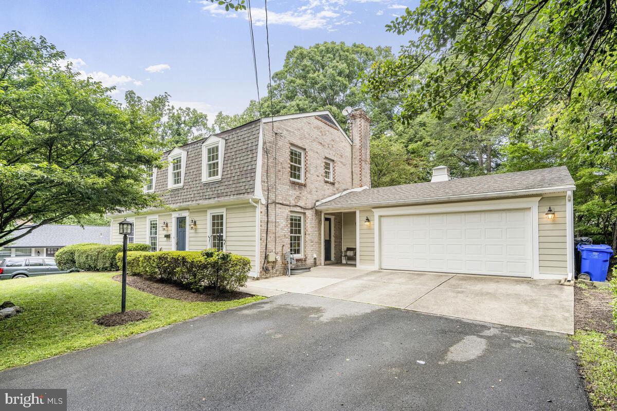 5410 Waneta Road Bethesda, MD 20816 - Photo 2 of 41 Spacious Colonial