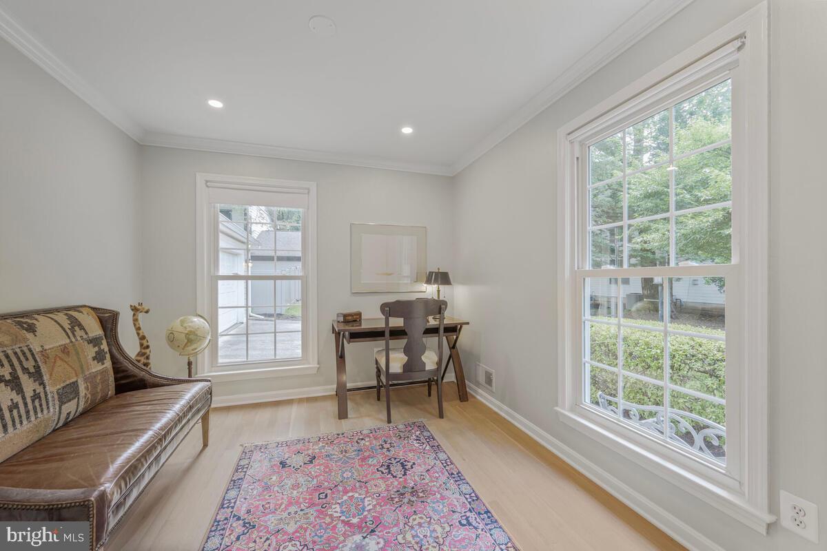 5410 Waneta Road Bethesda, MD 20816 - Photo 21 of 41 Main Floor bedroom or office