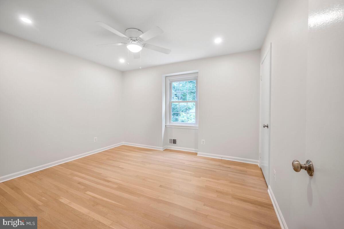 5410 Waneta Road Bethesda, MD 20816 - Photo 28 of 41 3rd Bedroom