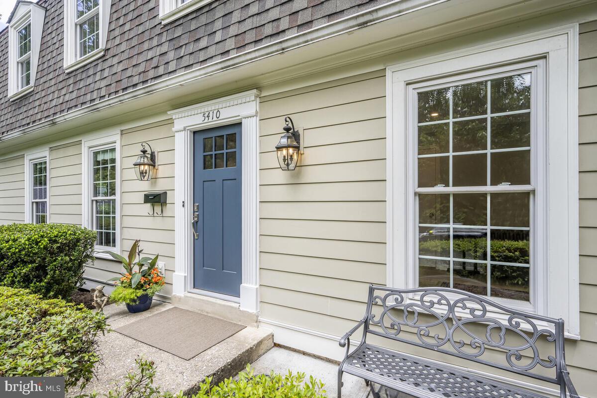 5410 Waneta Road Bethesda, MD 20816 - Photo 3 of 41 Welcome Home!