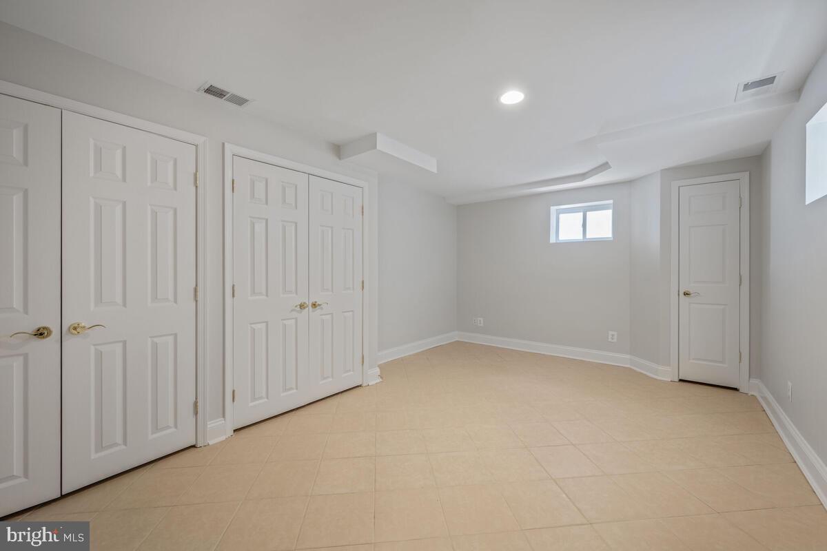5410 Waneta Road Bethesda, MD 20816 - Photo 33 of 41 Office/Exercise room