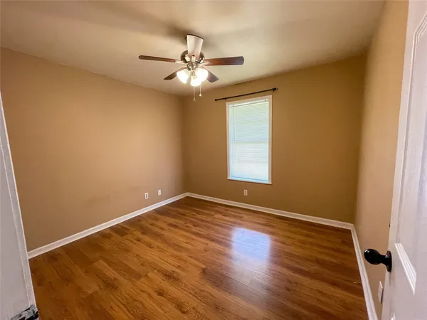 $1,650 | 401 Anderson Road, Cuero, TX 77954
