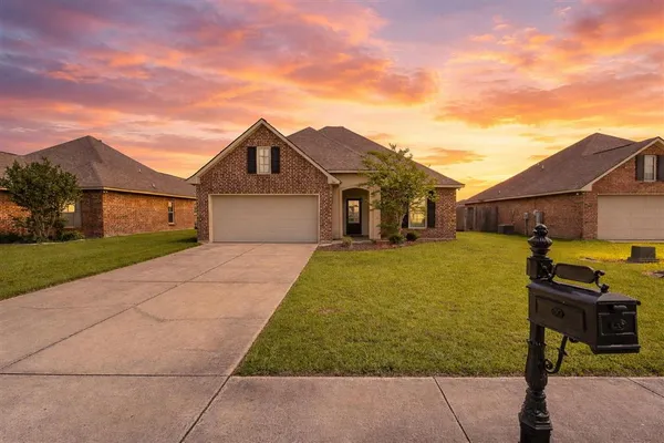 $198,900 | 5411 Hebert's Pass, Lake Charles, LA 70607