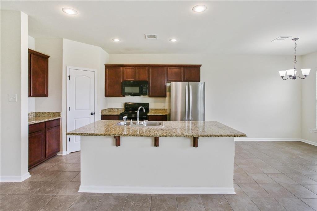 5411 Hebert's Pass Lake Charles, LA 70607 - Photo 4 of 15