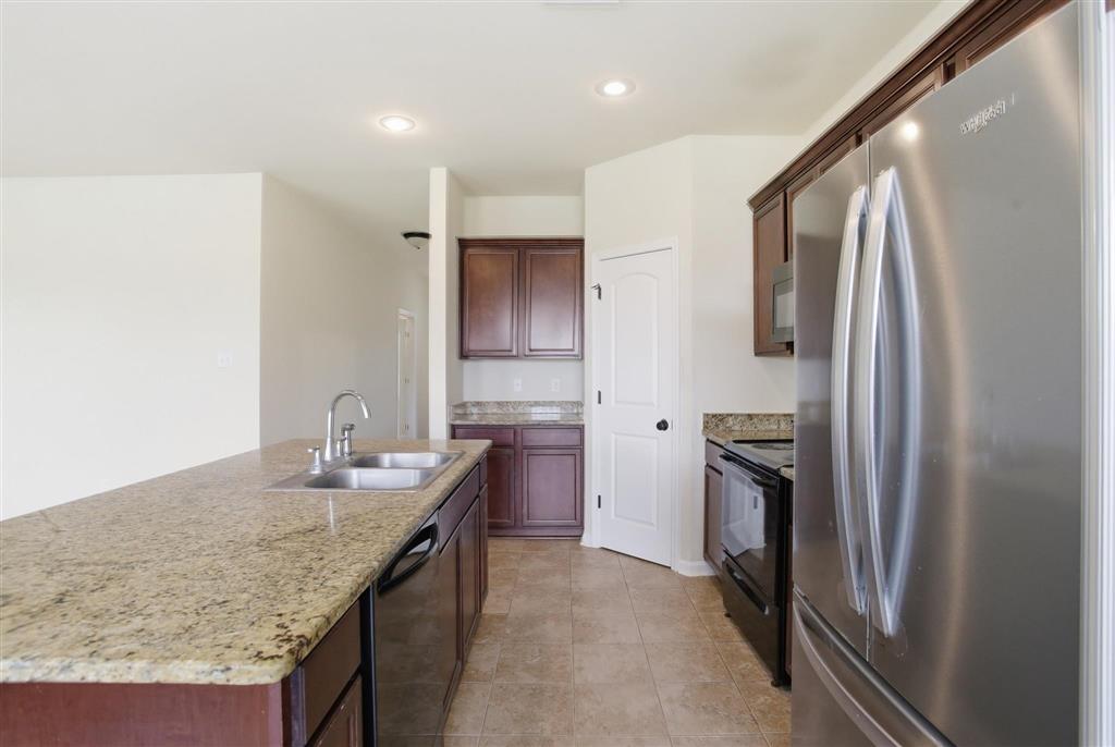 5411 Hebert's Pass Lake Charles, LA 70607 - Photo 5 of 15