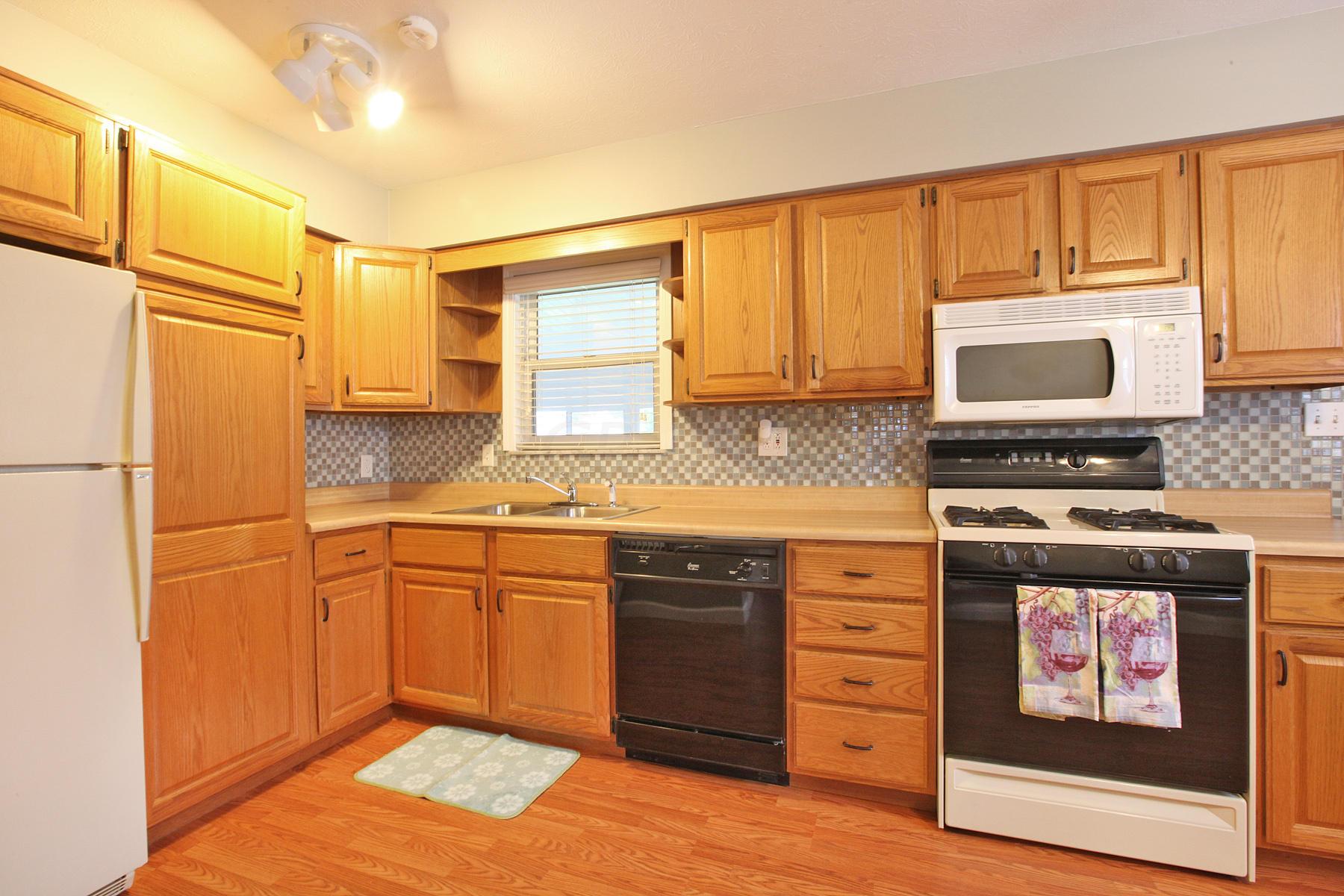3300 Devin Road Grove City, OH 43123 - Photo 5 of 15 Gallery Image 5